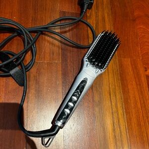 Silver and Black Hair Straightening Brush